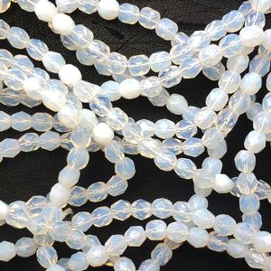 G108-105 6mm Faceted Opal White