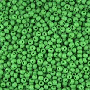 G12-044 10/0 Seed Bead - Medium Green Opaque