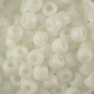 G15-005 3/0 White Opaque