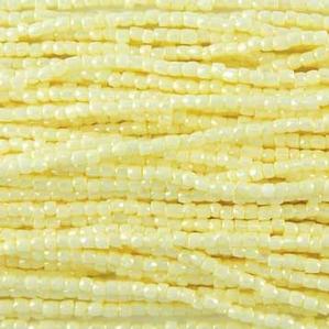 G3/12-804 12/0 3 Cut Ivory Pearl