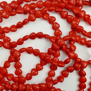 G45-015 - 6mm Hearts - Red Opaque