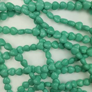 G45-055 - 6mm Hearts - Turquoise Opaque