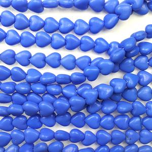 G45-064 - 6mm Hearts - Blue Opaque