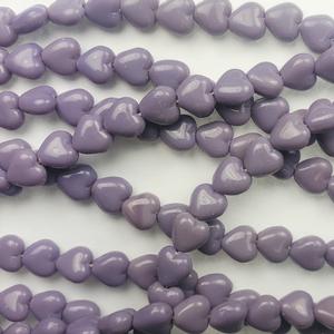 G45-085 - 4mm Hearts - Purple Opaque