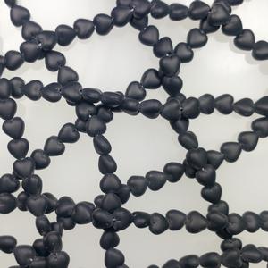 G45-901 - 6mm Hearts - Black Matte