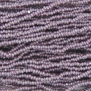 G4X-685 13/0 Charlotte Cut - Purple Opaque Luster