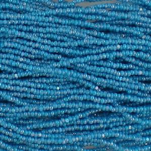 G4X-363 13/0 Charlotte Cut - Light Blue Iris