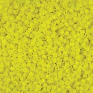 G5-035 11/0 Japanese Cut - Yellow Opaque