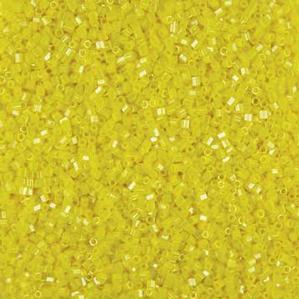 G6-633 15/0 Hex Cut - Yellow Opaque Luster