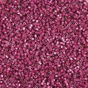 G6-679 15/0 Hex Cut - Burgundy Luster