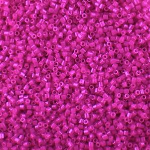 G6-683 15/0 Hex Cut - Fuchsia Luster