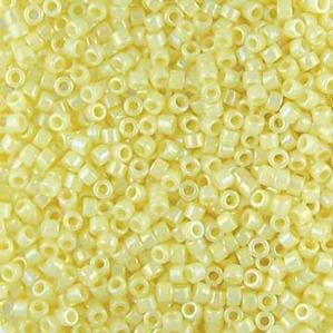 G7D-307 Delica - Rich Cream Iris (DB157)