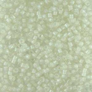 G7D-506 Delica - Lined White Iris (DB66)