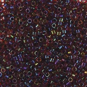 G7D-511 Delica - Lined Red Cranberry Iris (DB1751)