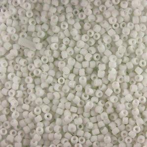 G7J-9005  11/0 Seed White Matte