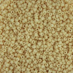 G7J-9007  11/0 Seed Cream Matte