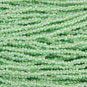 G7X-5.43 11/0 Seed - White/Light Green