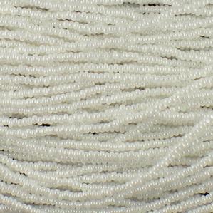 G7C-605 11/0 White Luster