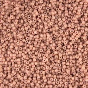 G8-072 15/0 Seed - Flesh Opaque