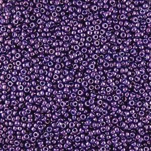 G8-689 15/0 Seed - Purple Luster