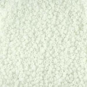 G8-9005 15/0 Seed - White Matte