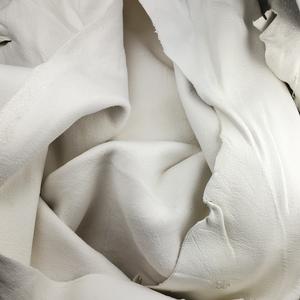 L7-005 White Premium Leather