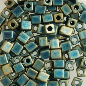 G38-9958 4mm Cube Teal Iris metallic Matte