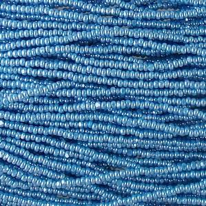 G7C-667 11/0 Charlotte Cut-Lt Delft Blue Opaque Luster