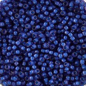 G7J-567  11/0 Seed Montana Blue Colorlined