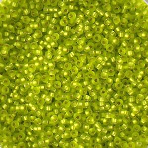 G8-9243 15/0 Seed - Semi-Matte Light Green Silverlined